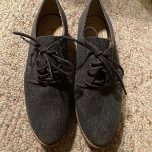 Chambray Women’s Dress Shoe